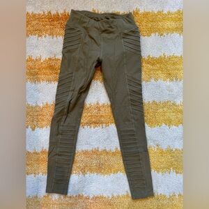 Women's army green brushed pintuck legging size small 100% organic cotton